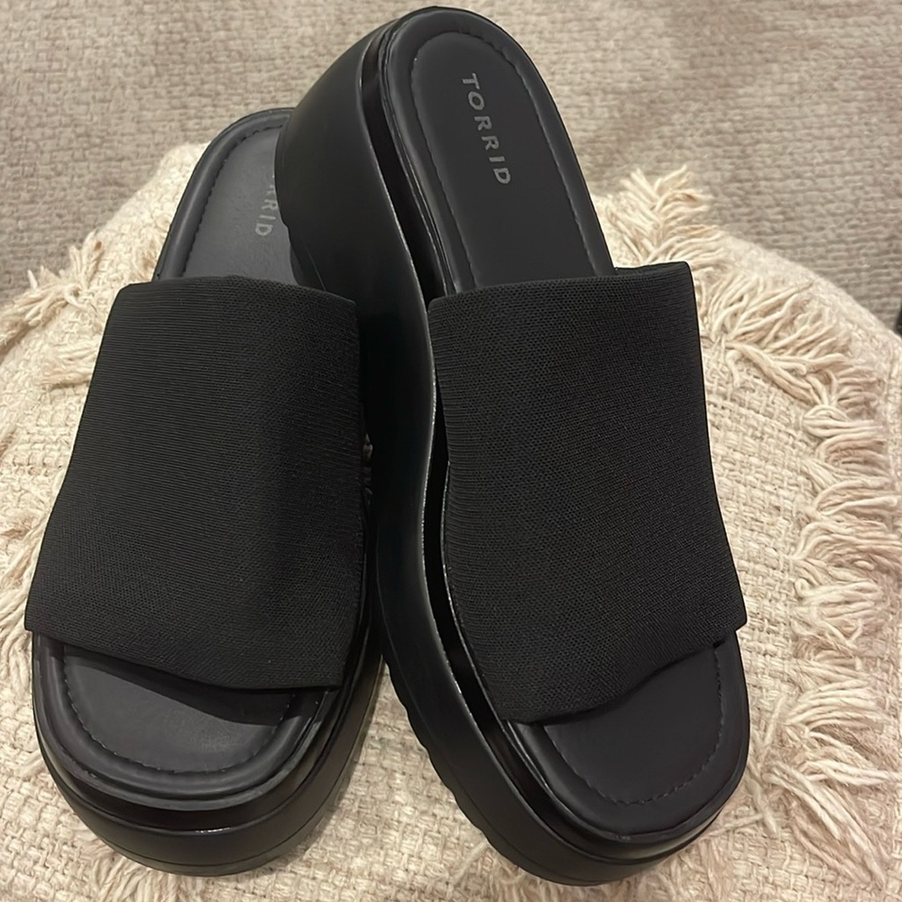 90s black wedge sandals